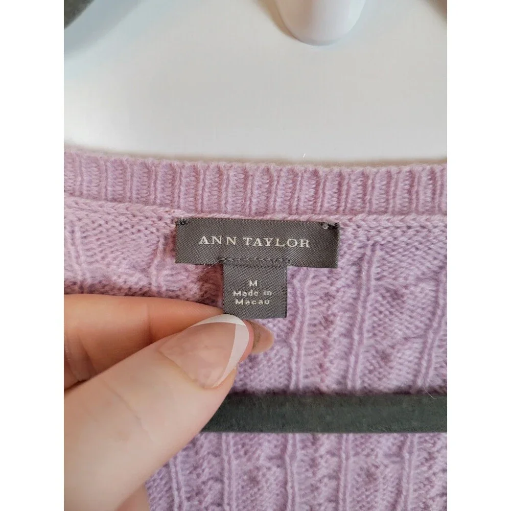 Ann Taylor Cashmere Cable Knit V-Neck Sweater M